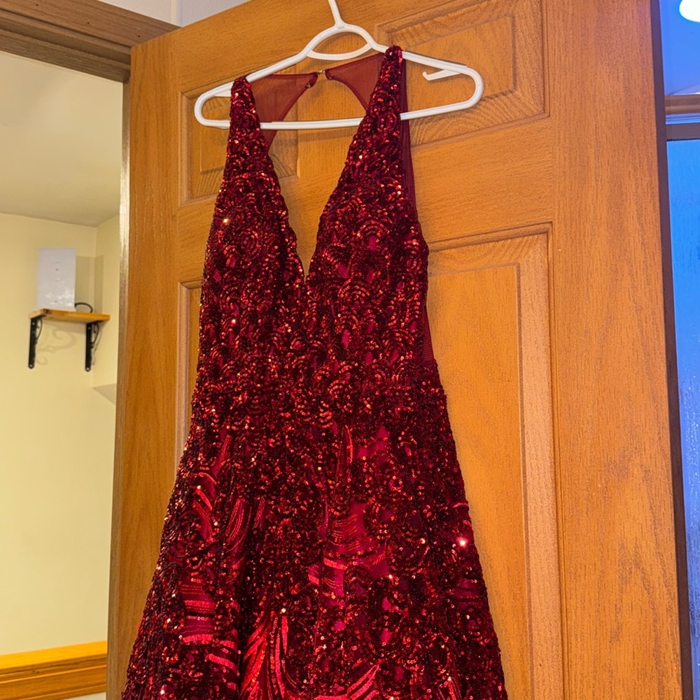 Red Sparkly Poofy Prom Dress Open Back V Neck